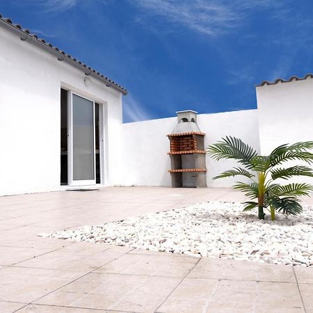 Magnolia - Casa Com Dois Quartos Junto Ao Mar - Renovada Em 2023 Mosteiros  Exterior foto